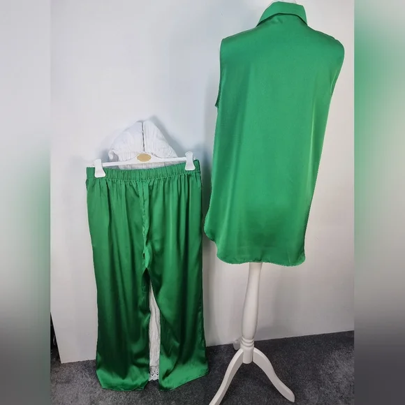 NEW green satin outfit set blouse trousers uk 12 co ord - Picture 2 of 4